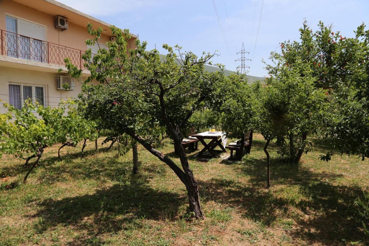 Garden House Apartment Trebinje Luaran gambar